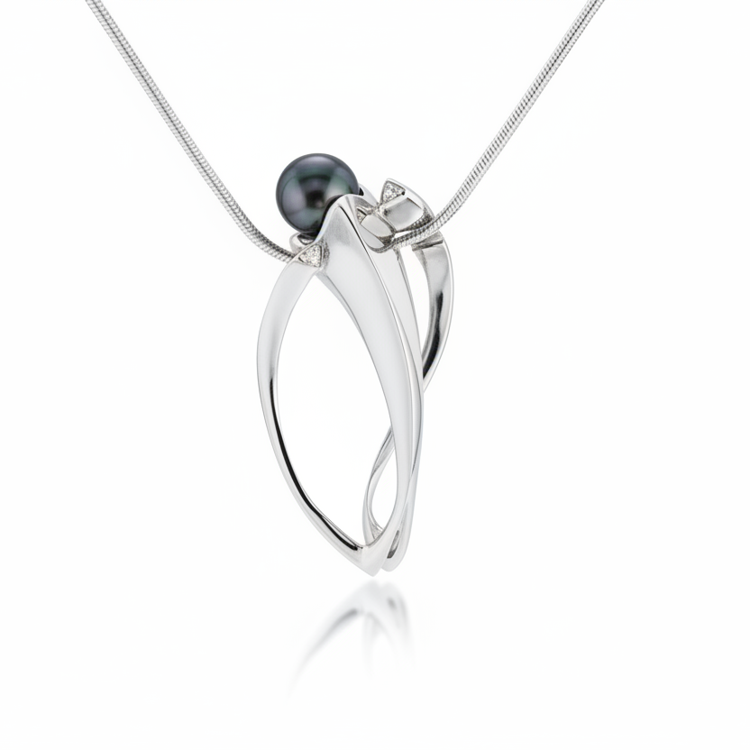 Pearl Hunter Pendant