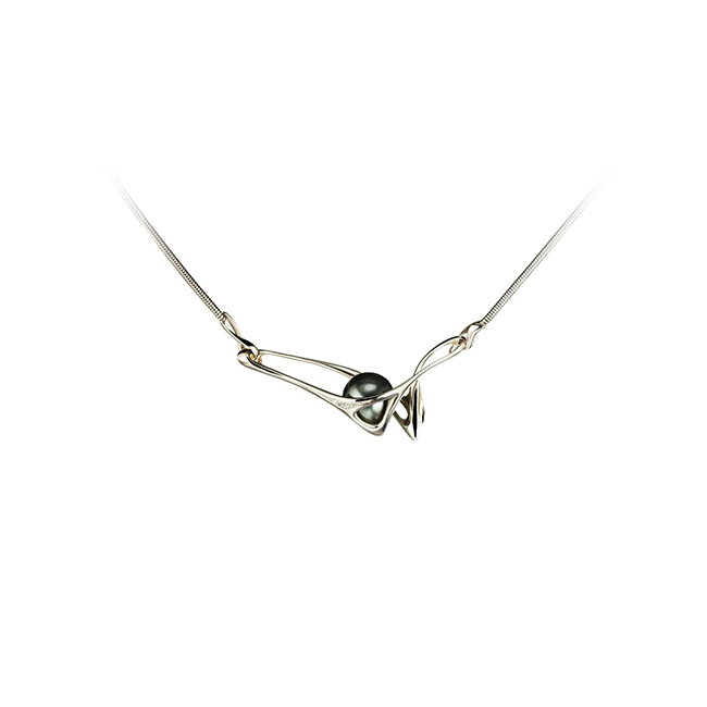 Symphony pendant