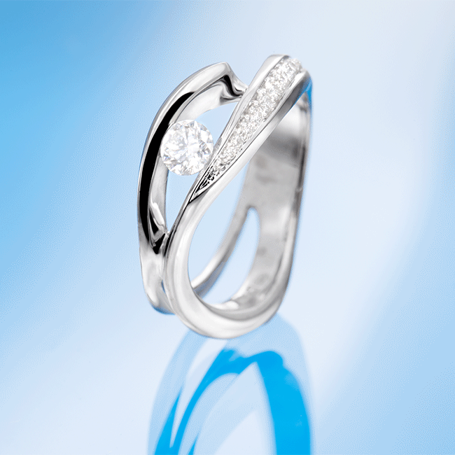 Swan ring