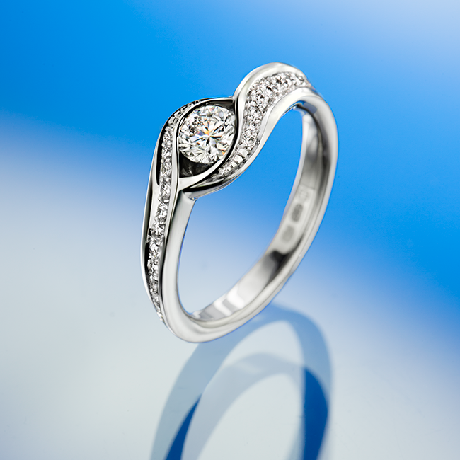Clairvoyant ring