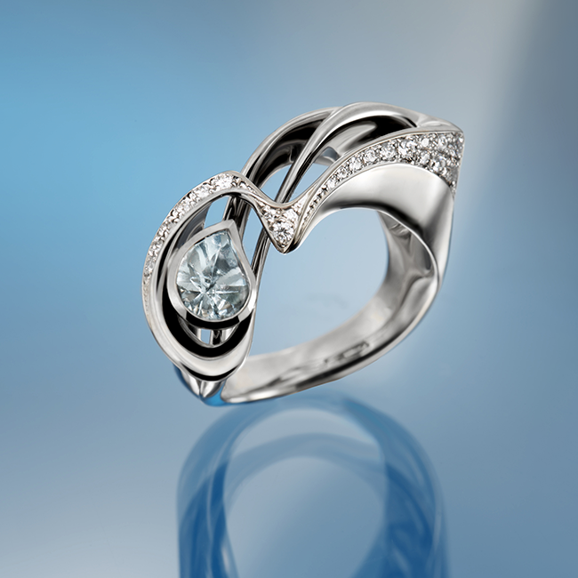 Ballet Air gyűrű - 14k, fehér arany, akvamarin, gyémántok