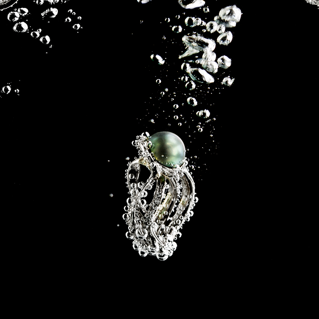 Ballet water gyűrű - 14k, fehér arany, gyémántok, tahiti gyöngy