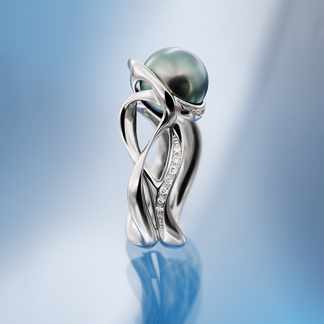 Ballet water gyűrű - 14k, fehér arany, gyémántok, tahiti gyöngy