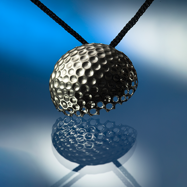 Lunar Eclipse pendant - 14k ,fehér arany