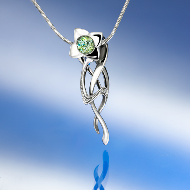 Eloria pendant