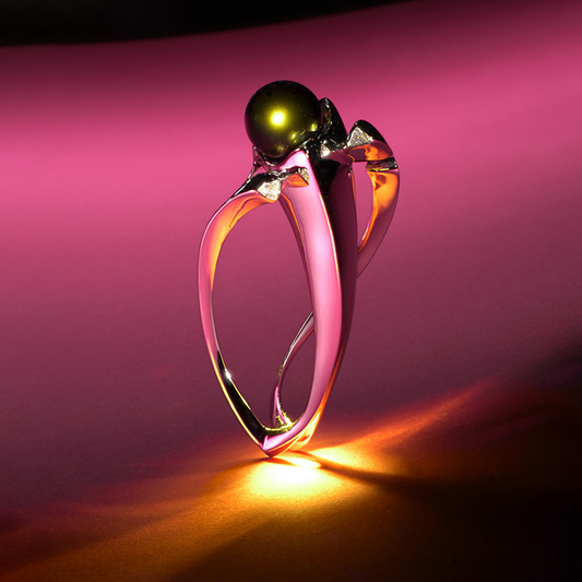 Pearl Hunter Pendant