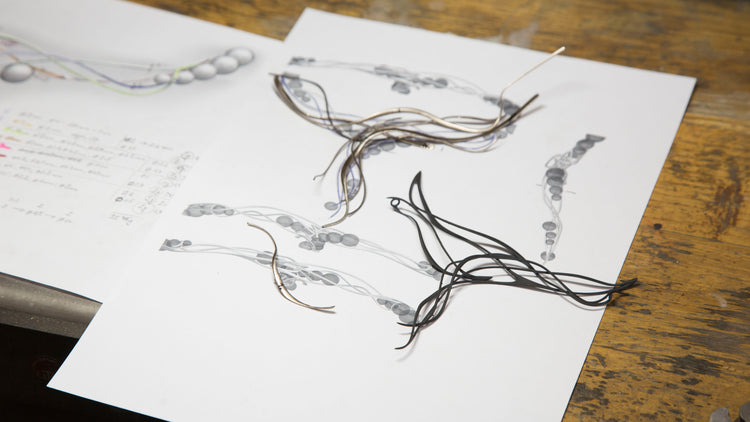 Ékszer prototípus készítés közben