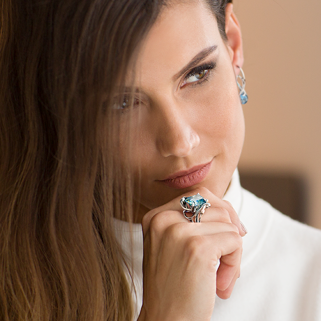 Zephyra cocktail ring