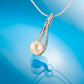 Embryo D medál - 14k, fehér arany, barack színű gyöngy, gyémántok