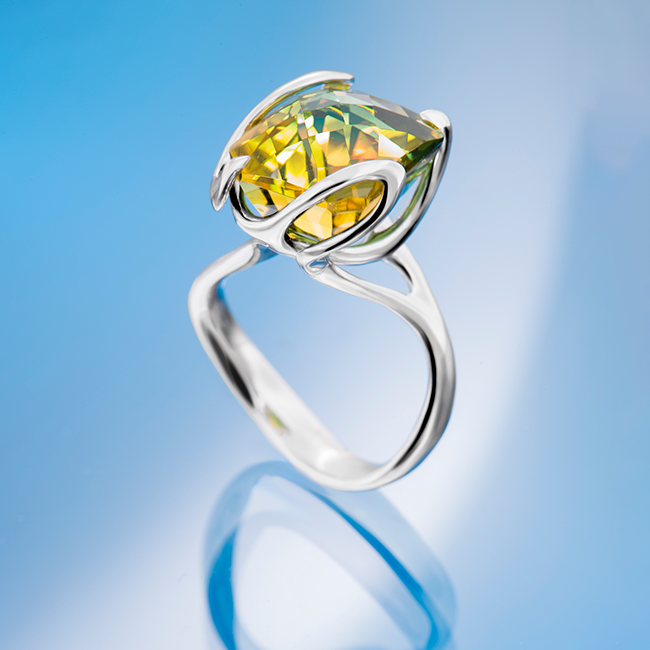 Muffin cocktail ring