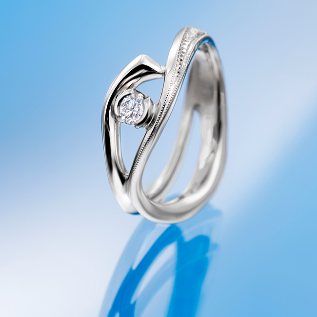 Swan R ring