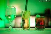 Shoealcoholic, Smaragd Est, a Le Meridien Hotelben